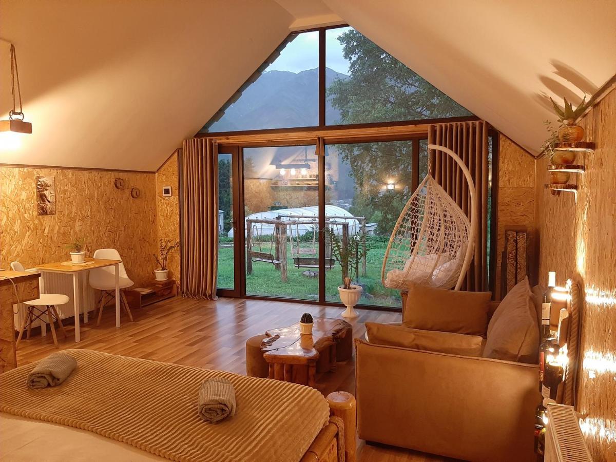 Kazbegi Cottages Qabarjina エクステリア 写真