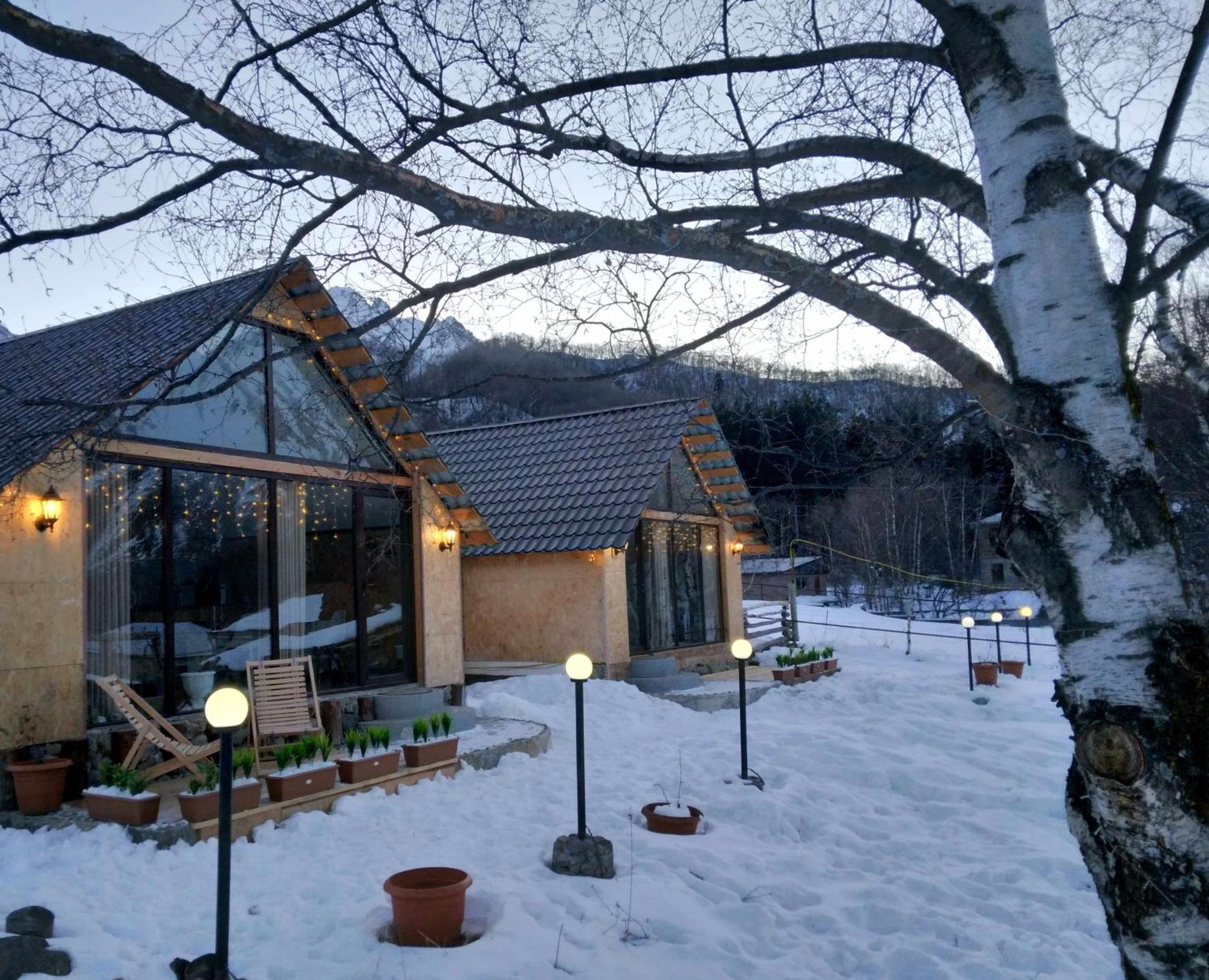 Kazbegi Cottages Qabarjina エクステリア 写真